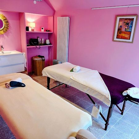 Le Spa Est Dans Le Pre Trigueres Eksteriør bilde